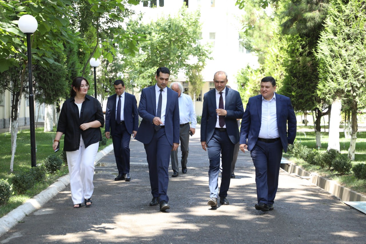 The Representative of the President of the Republic of Uzbekistan for Culture, Hasan Salixov, visited the Kamoliddin Behzod National Institute of Art and Design!
