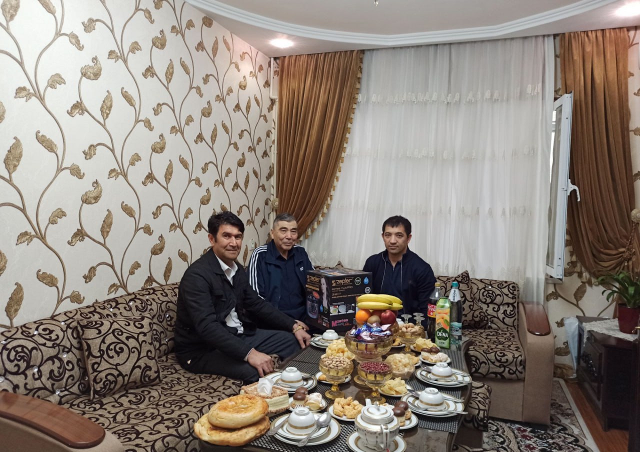 The staff and professors of the Kamoliddin Behzod National Institute of Art and Design are carrying out various good and noble deeds on the occasion of the blessed Ramadan Eid and the national holiday of Navruz!