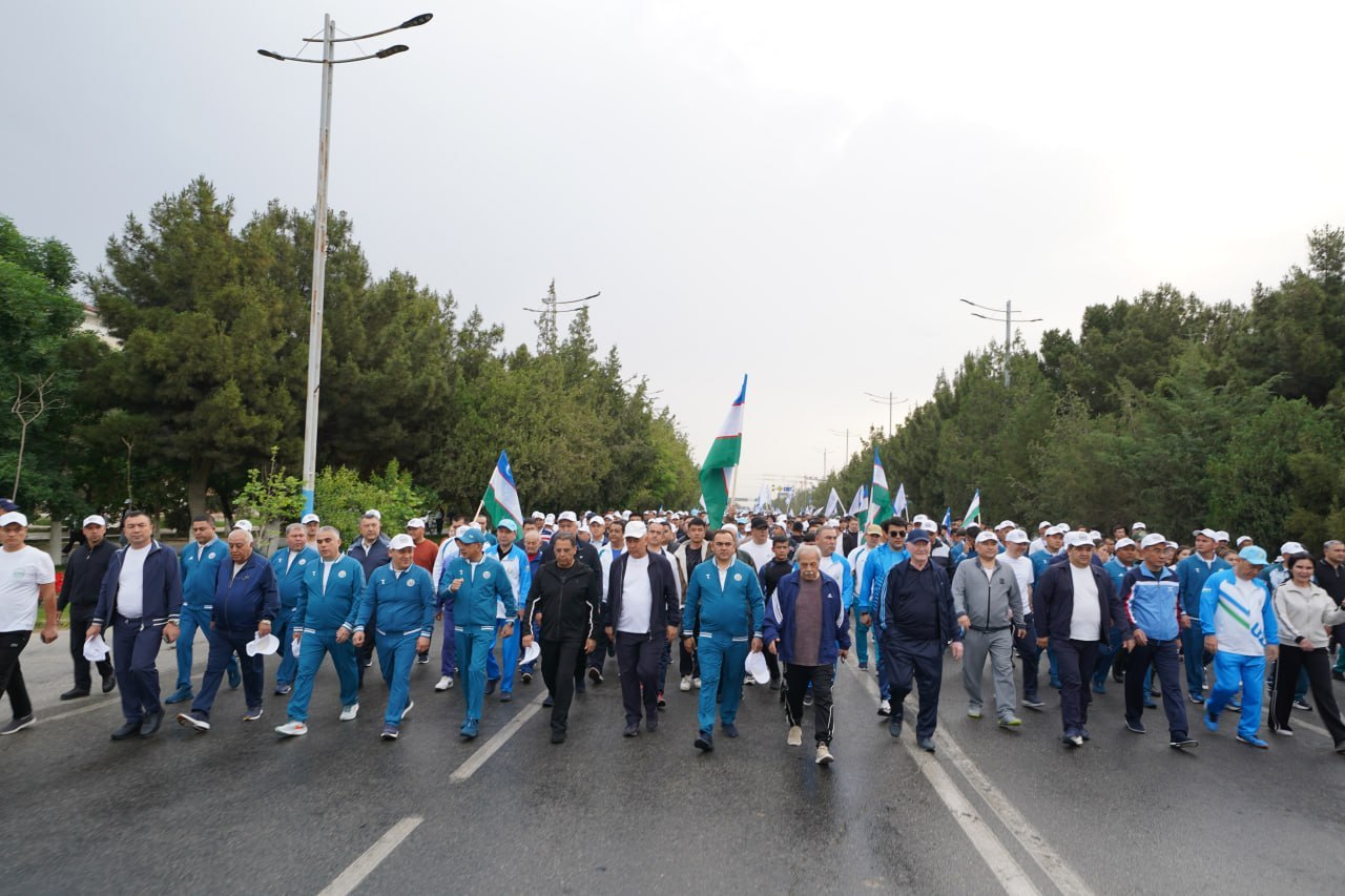 一場旨在發展體育運動和健康生活方式的綜合論壇正在泰爾梅茲舉行，高等院校校長們參加了此次論壇！