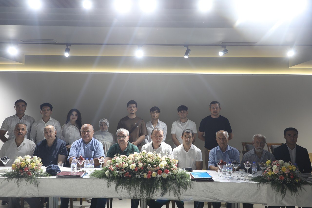 卡莫利丁·贝赫佐德国立艺术与设计学院2025—2026学年毕业生毕业资格论文（创作）答辩工作正在持续进行。