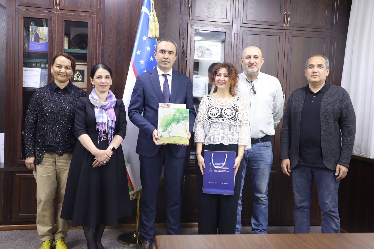 Kamoliddin Behzod nomidagi Milliy rassomlik va dizayn institutiga Ruminiyalik muzey direktori tashrif buyurdi!